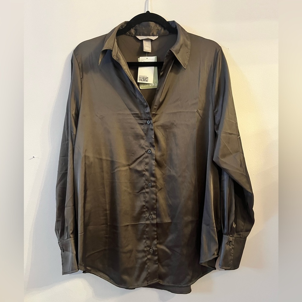 H&M button down.